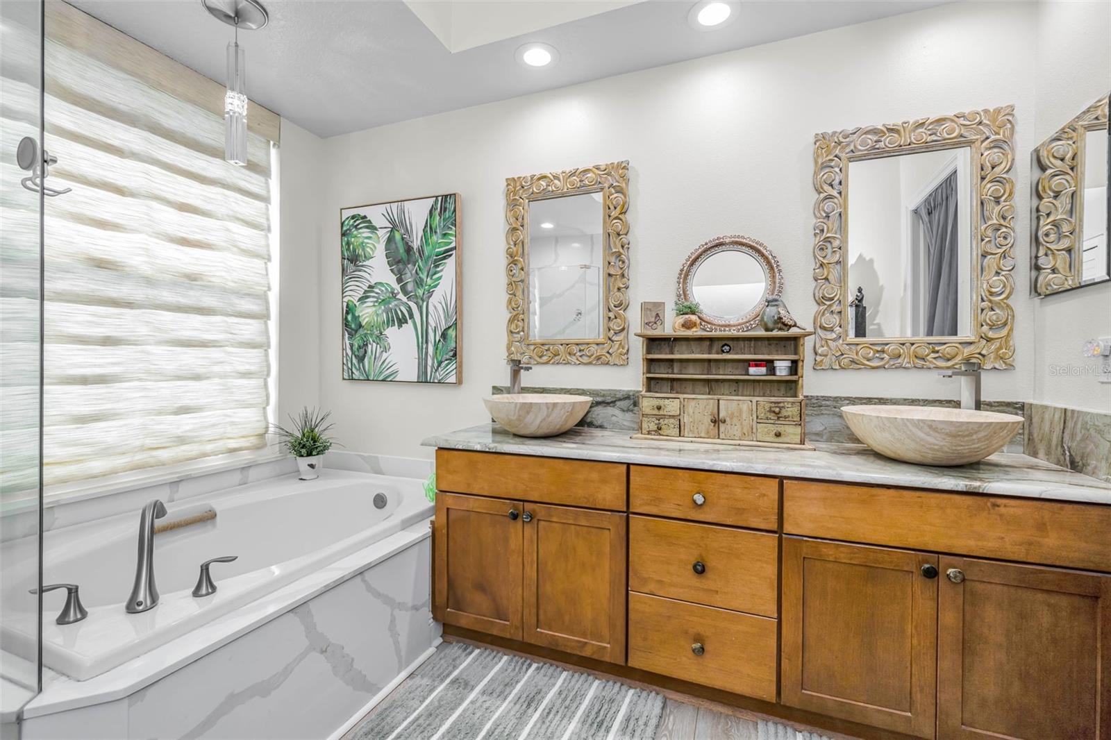 Image 31 of 87 For 1527 Woodstream Drive