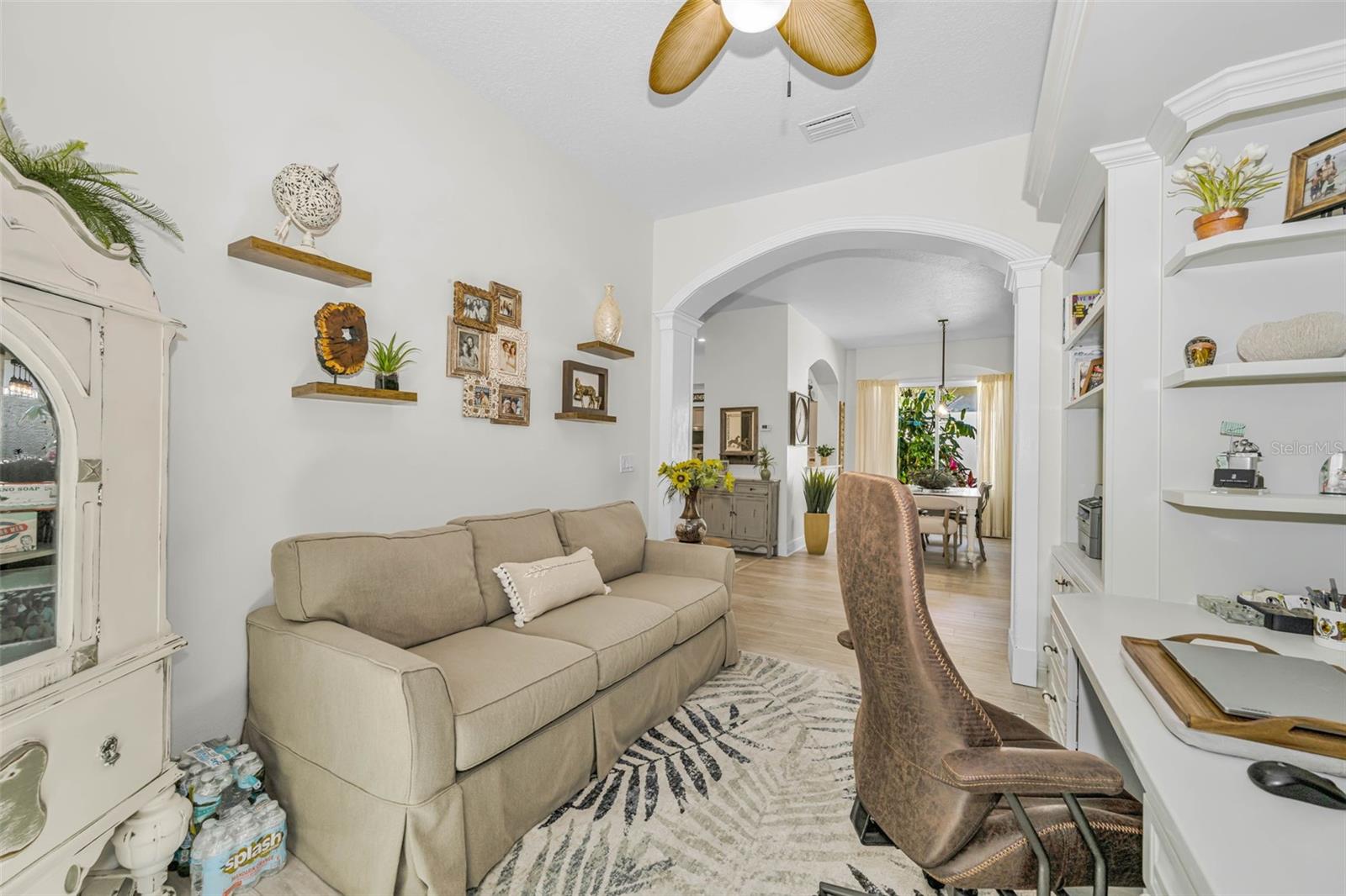 Image 35 of 87 For 1527 Woodstream Drive