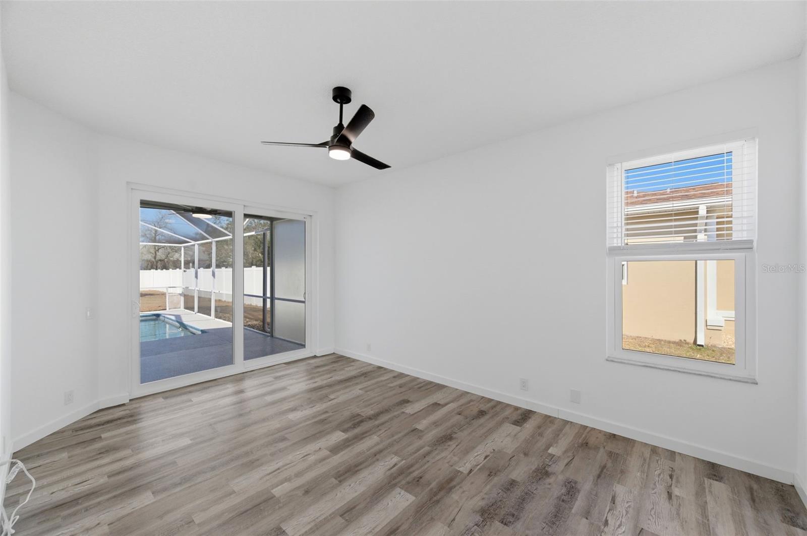 Image 16 of 38 For 15273 Burbank Drive