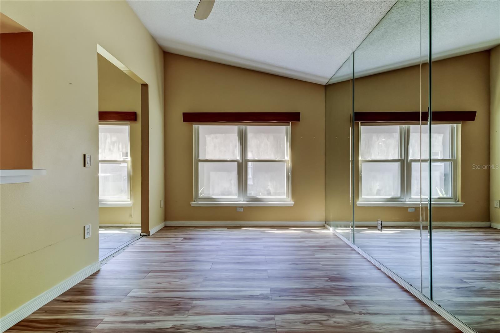 Image 12 of 58 For 1795 Bayhill Drive