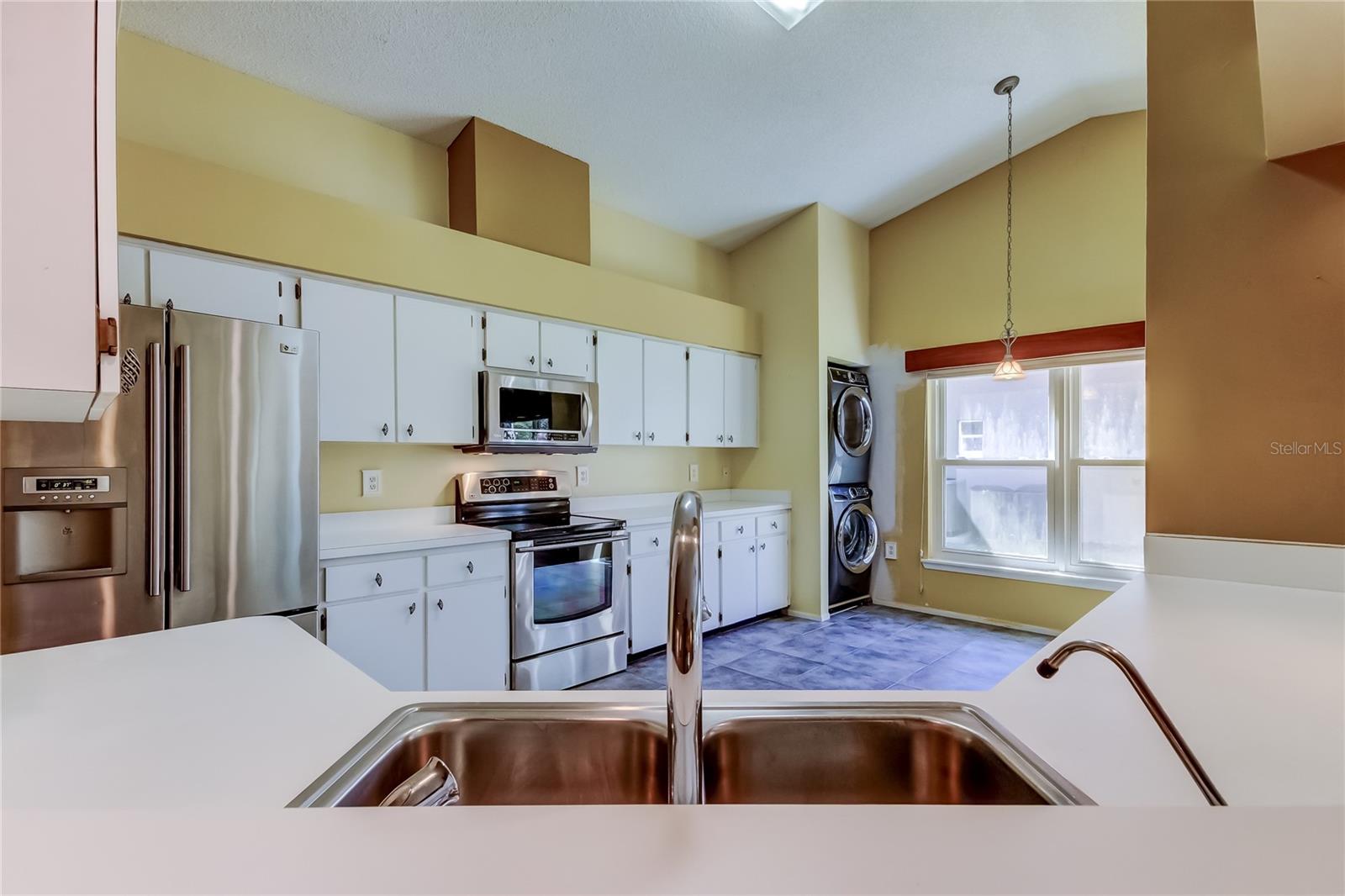 Image 21 of 58 For 1795 Bayhill Drive