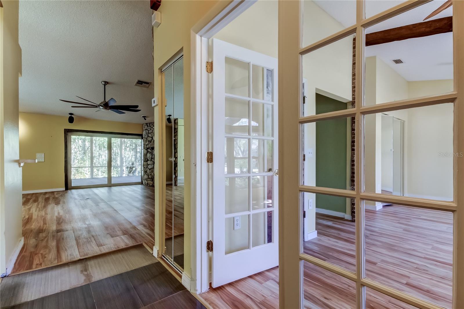 Image 4 of 58 For 1795 Bayhill Drive