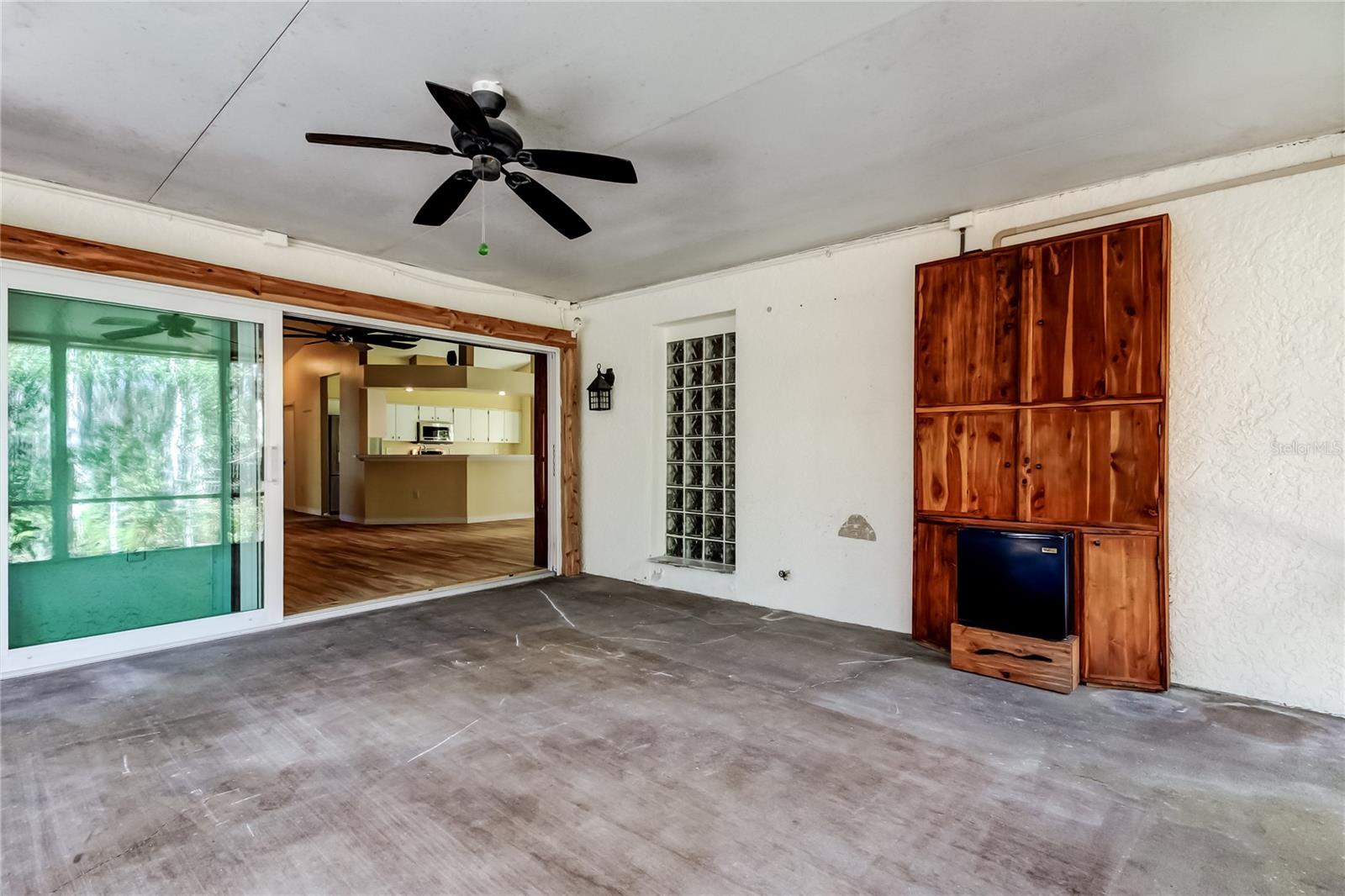 Image 43 of 58 For 1795 Bayhill Drive