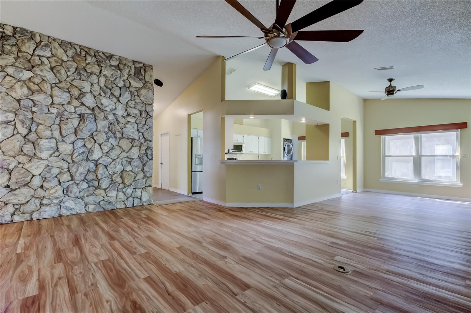 Image 6 of 58 For 1795 Bayhill Drive