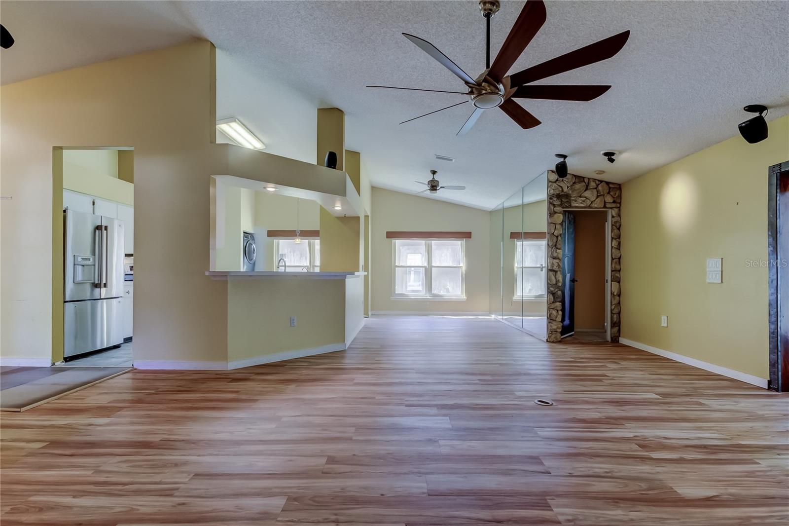 Image 7 of 58 For 1795 Bayhill Drive