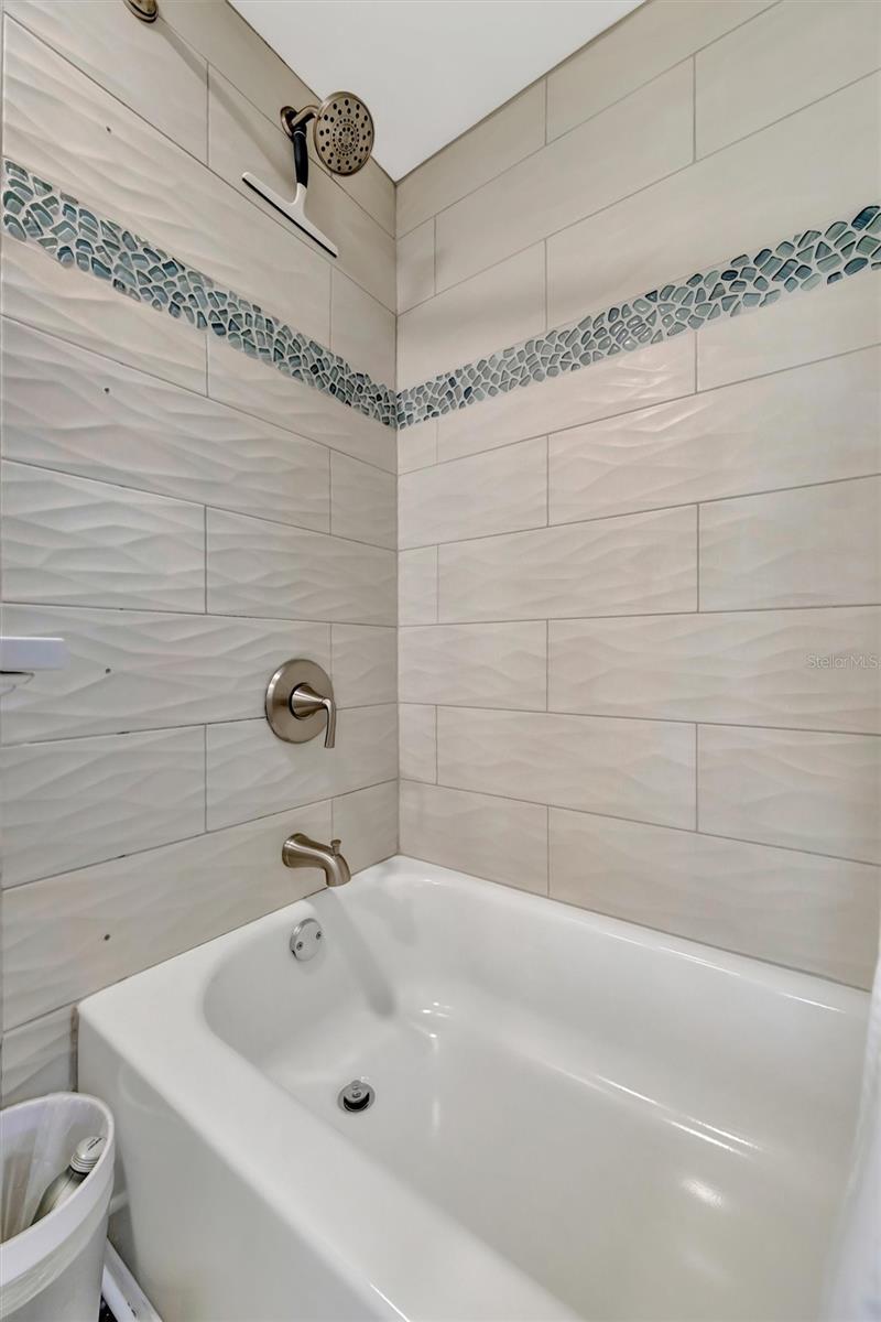 Image 29 of 66 For 5396 Gulf Boulevard 407