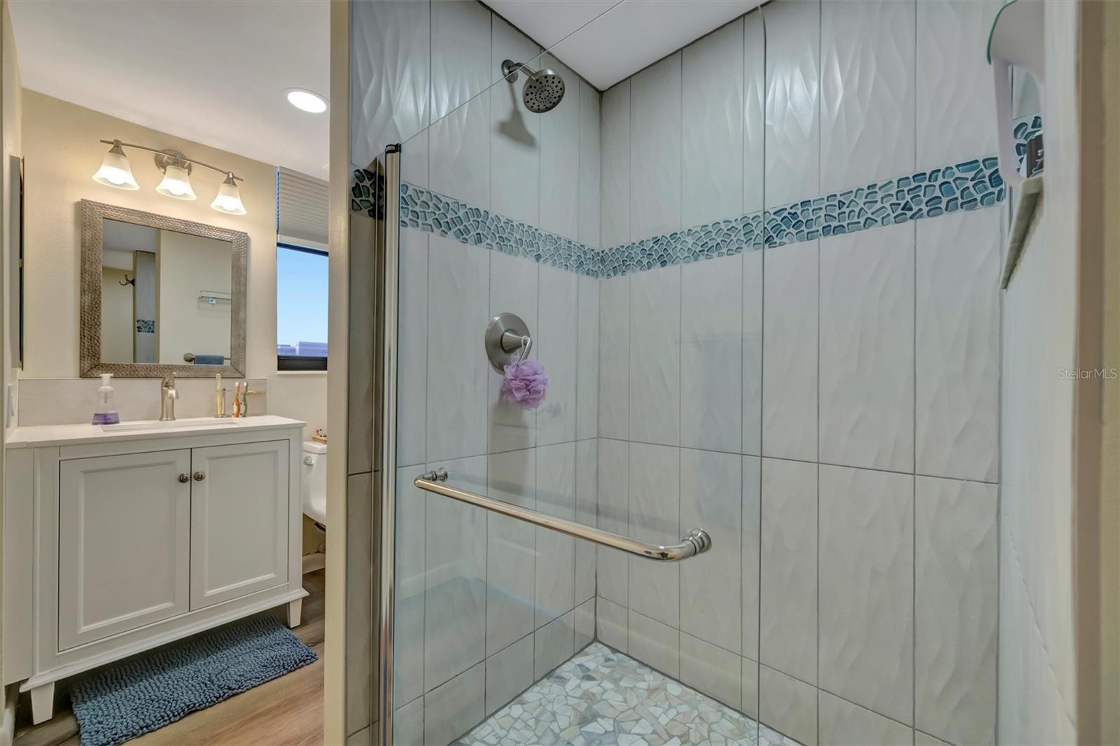 Image 38 of 66 For 5396 Gulf Boulevard 407