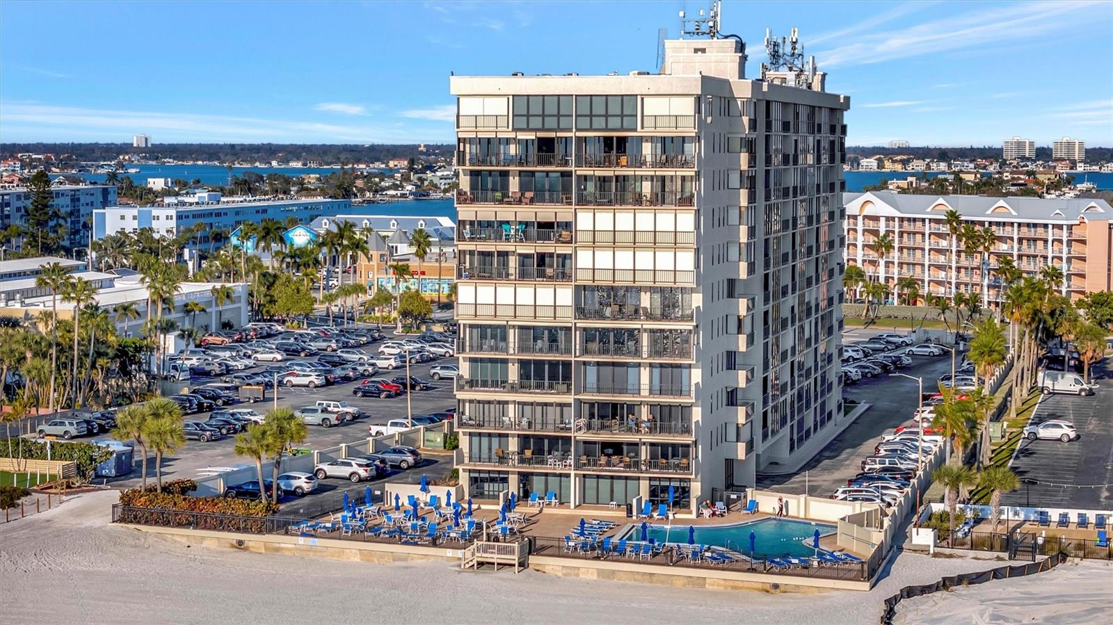 Image 4 of 66 For 5396 Gulf Boulevard 407