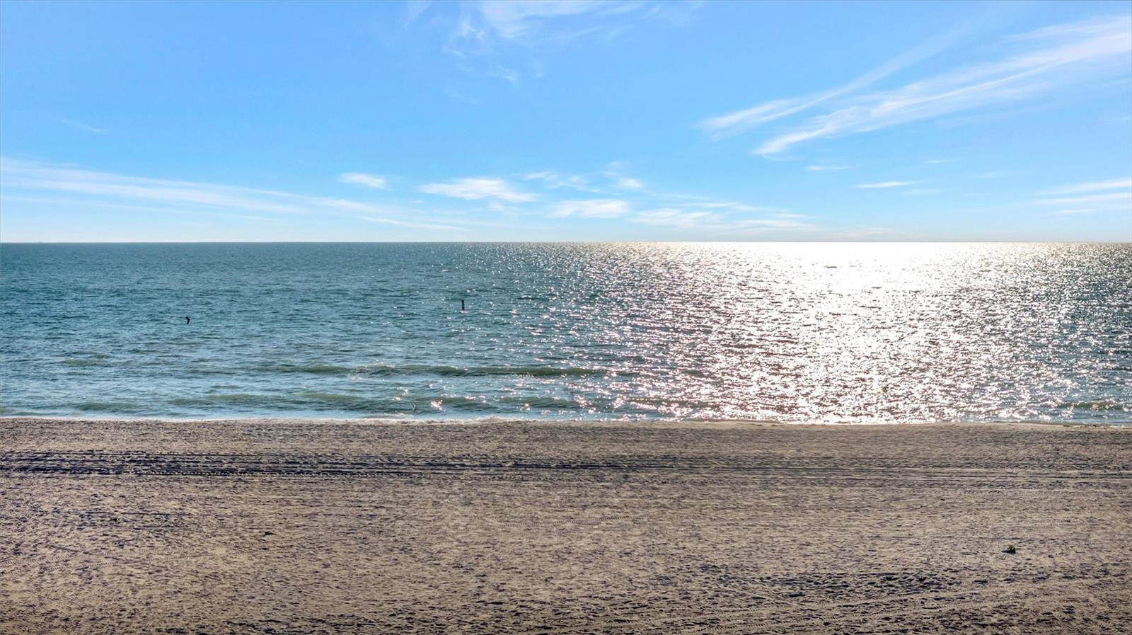 Image 49 of 66 For 5396 Gulf Boulevard 407