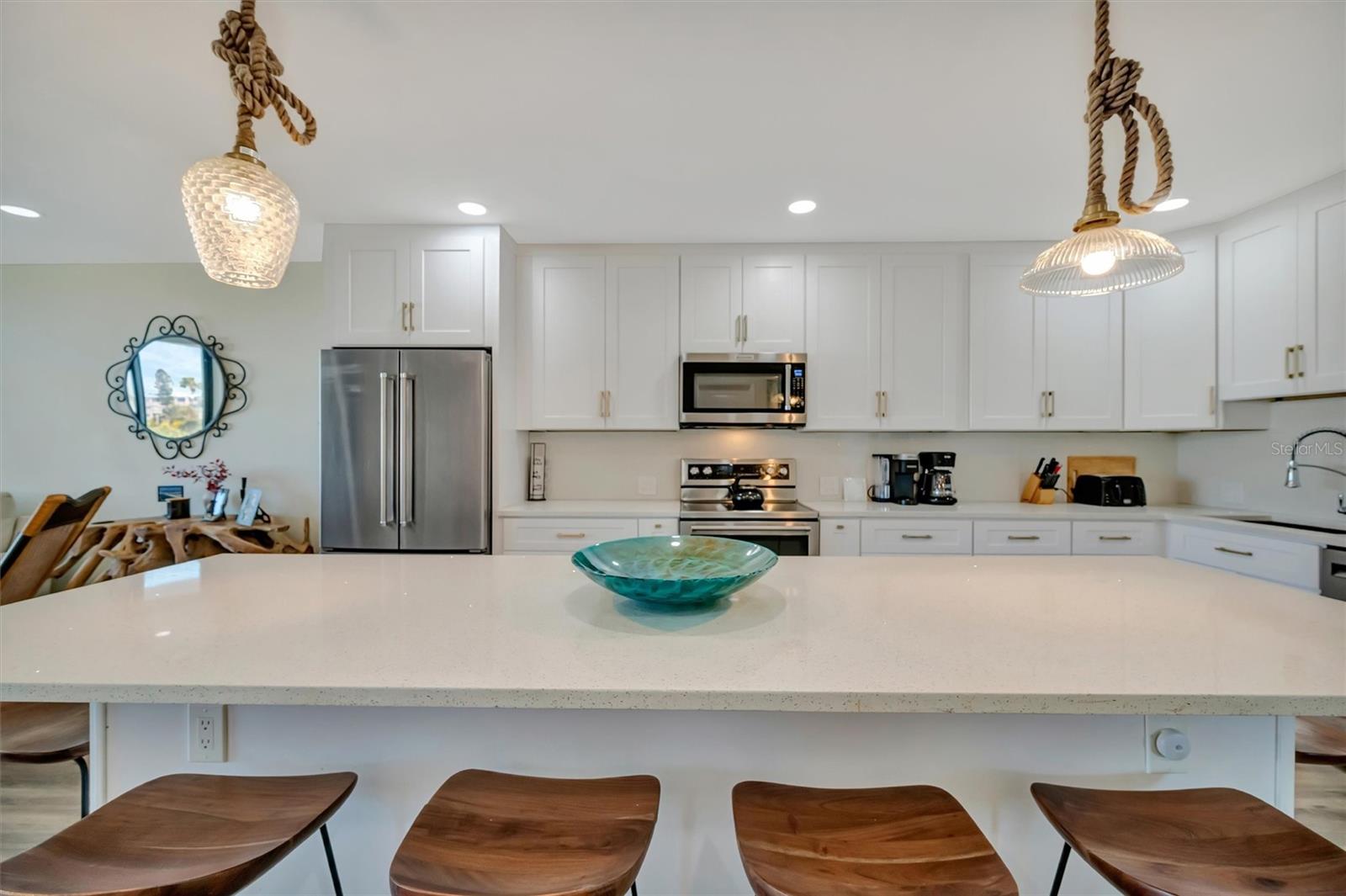 Image 9 of 66 For 5396 Gulf Boulevard 407