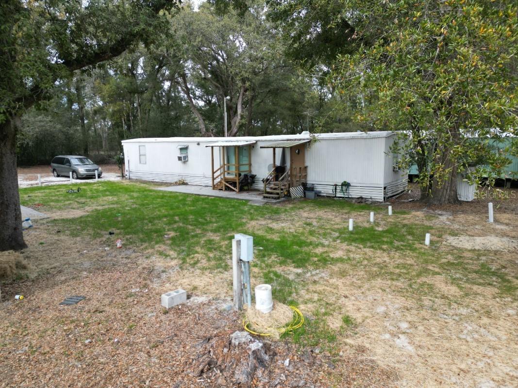 Listing photo id 8 for 20510 Us Highway 98  1-8