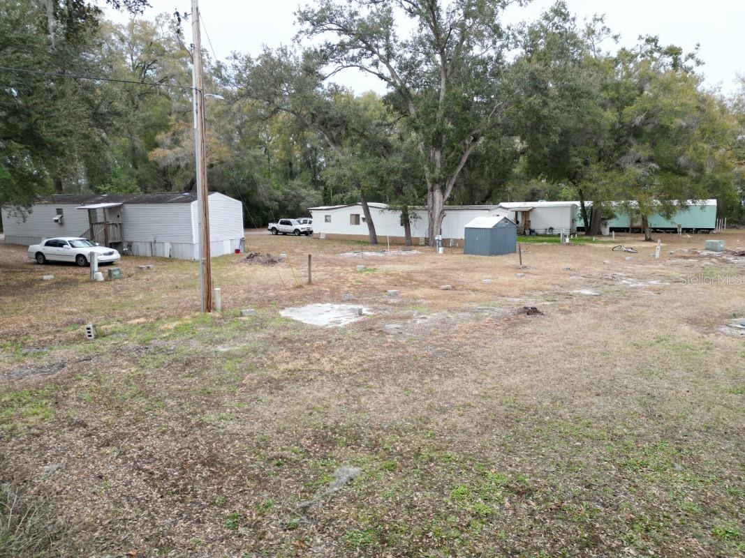 Listing photo id 11 for 20510 Us Highway 98  1-8