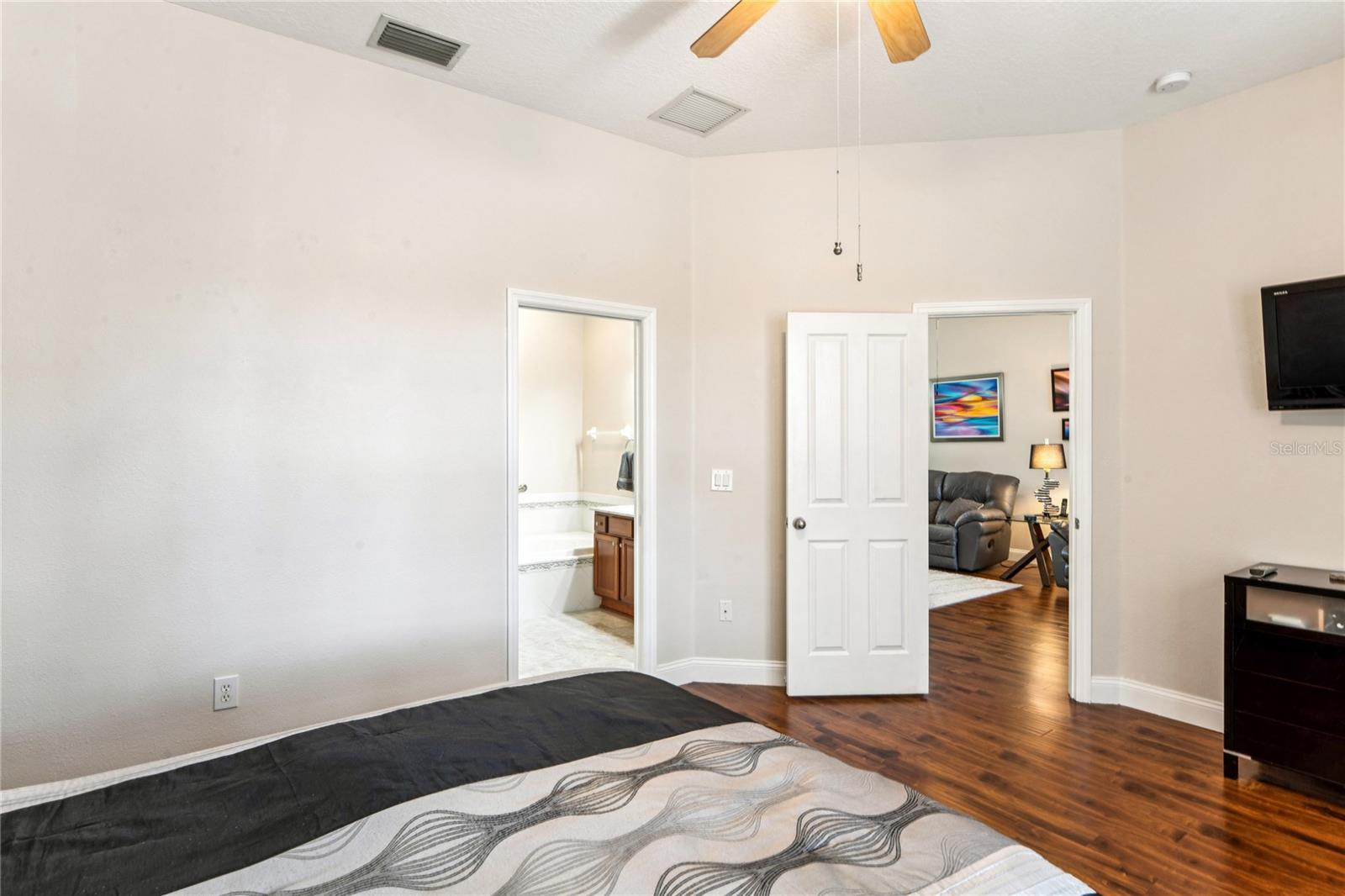 Image 16 of 57 For 31814 Blythewood Way