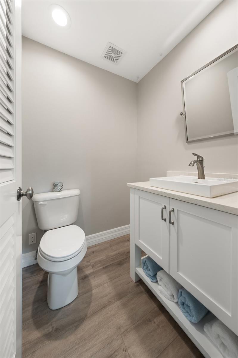 Image 13 of 30 For 1701 Pinehurst Road 17g