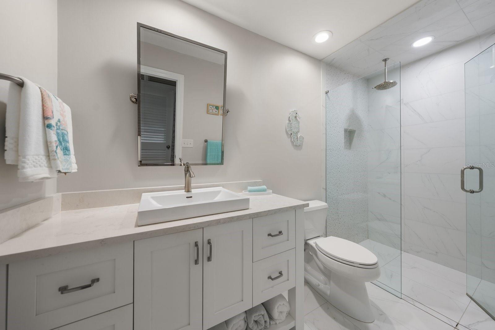 Image 16 of 30 For 1701 Pinehurst Road 17g