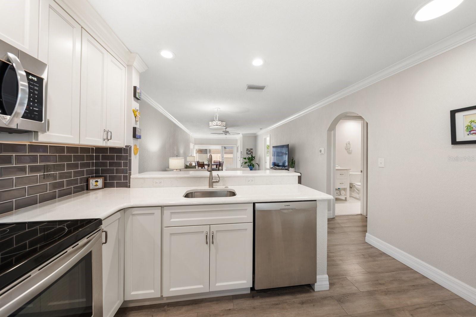 Image 4 of 30 For 1701 Pinehurst Road 17g