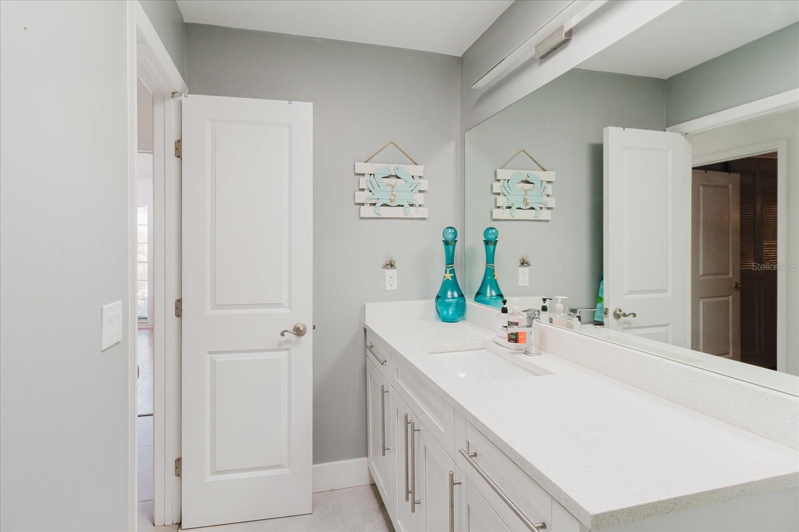 Image 18 of 100 For 7008 Mintwood Court