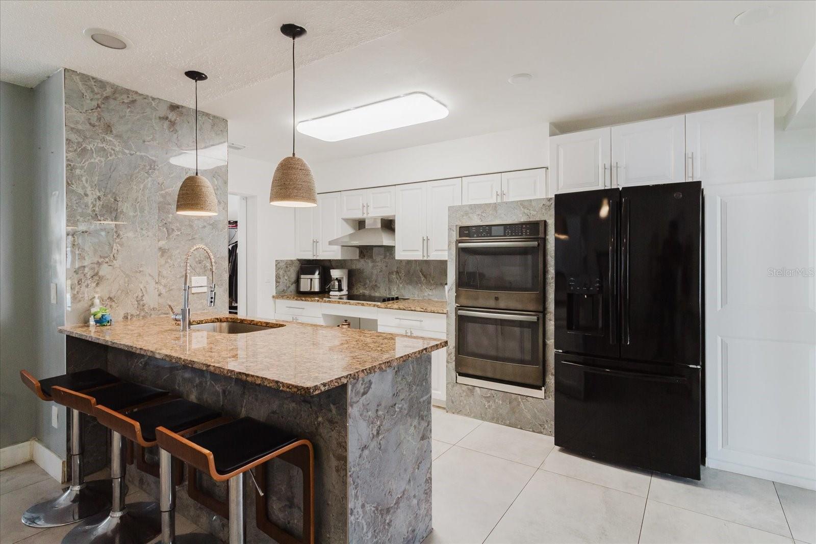 Image 25 of 100 For 7008 Mintwood Court