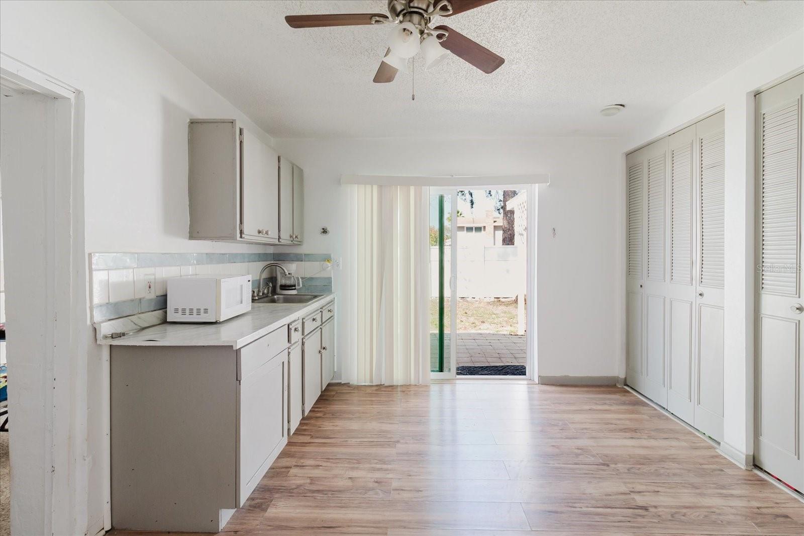 Image 47 of 100 For 7008 Mintwood Court