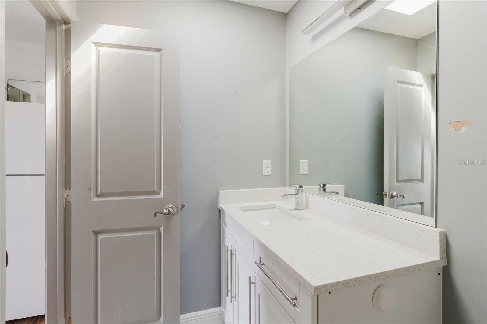 Image 51 of 100 For 7008 Mintwood Court