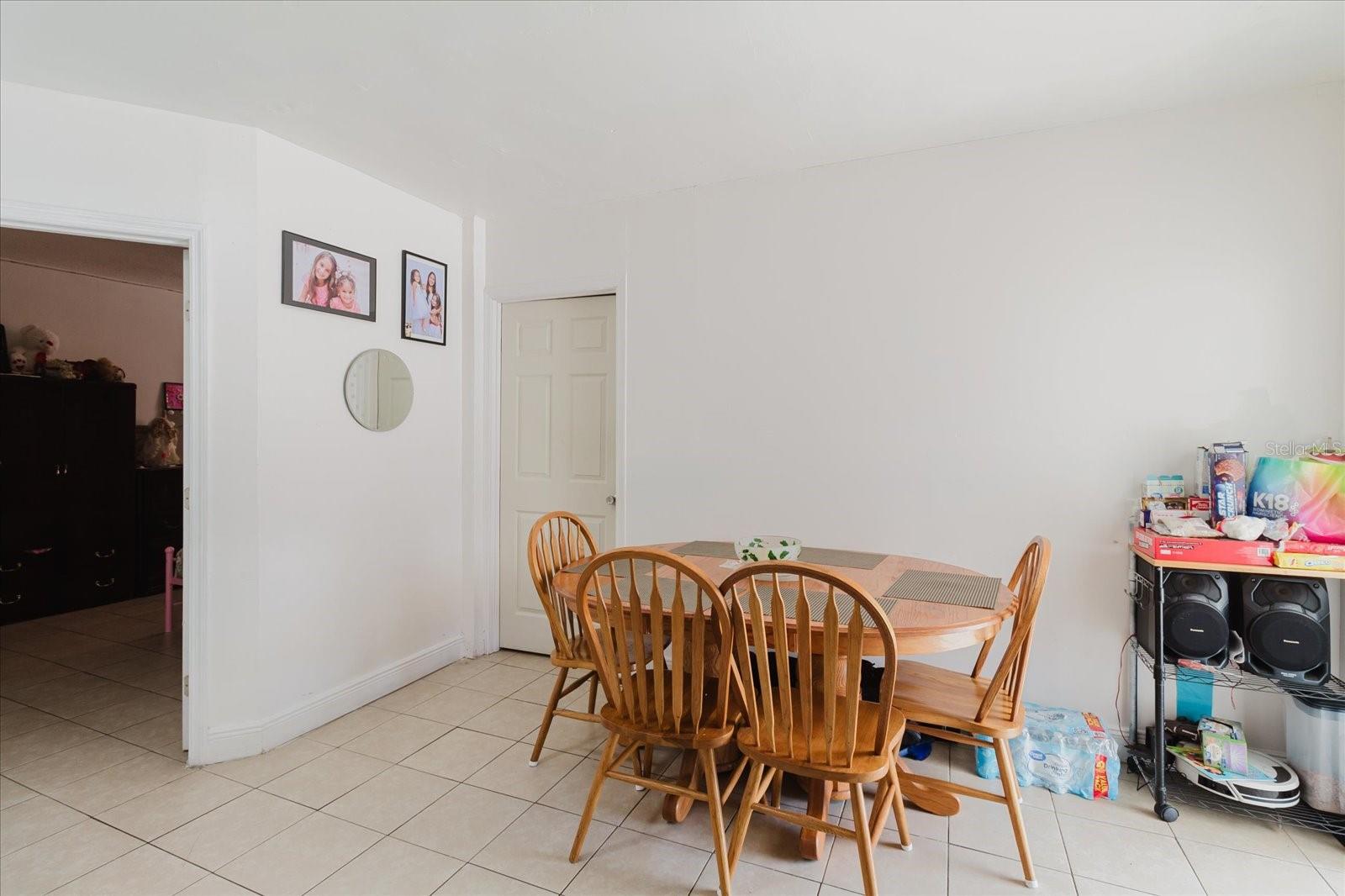 Image 72 of 100 For 7008 Mintwood Court