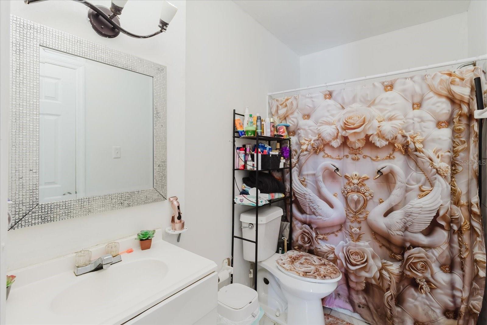 Image 76 of 100 For 7008 Mintwood Court