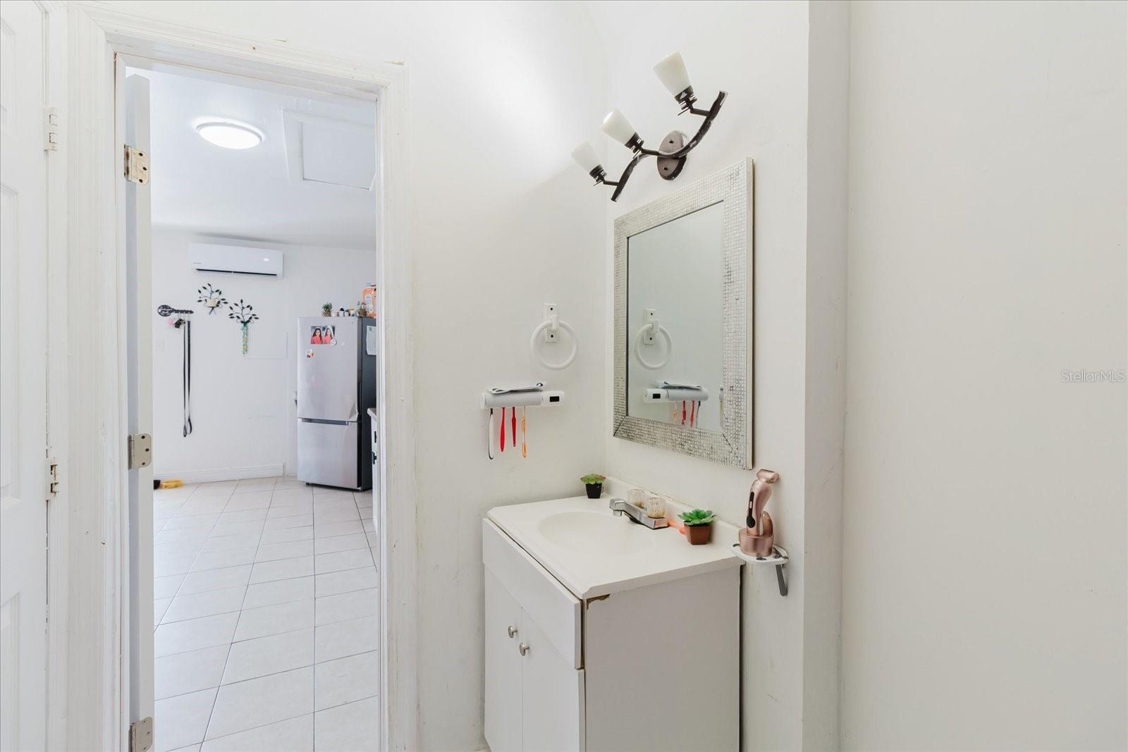 Image 77 of 100 For 7008 Mintwood Court