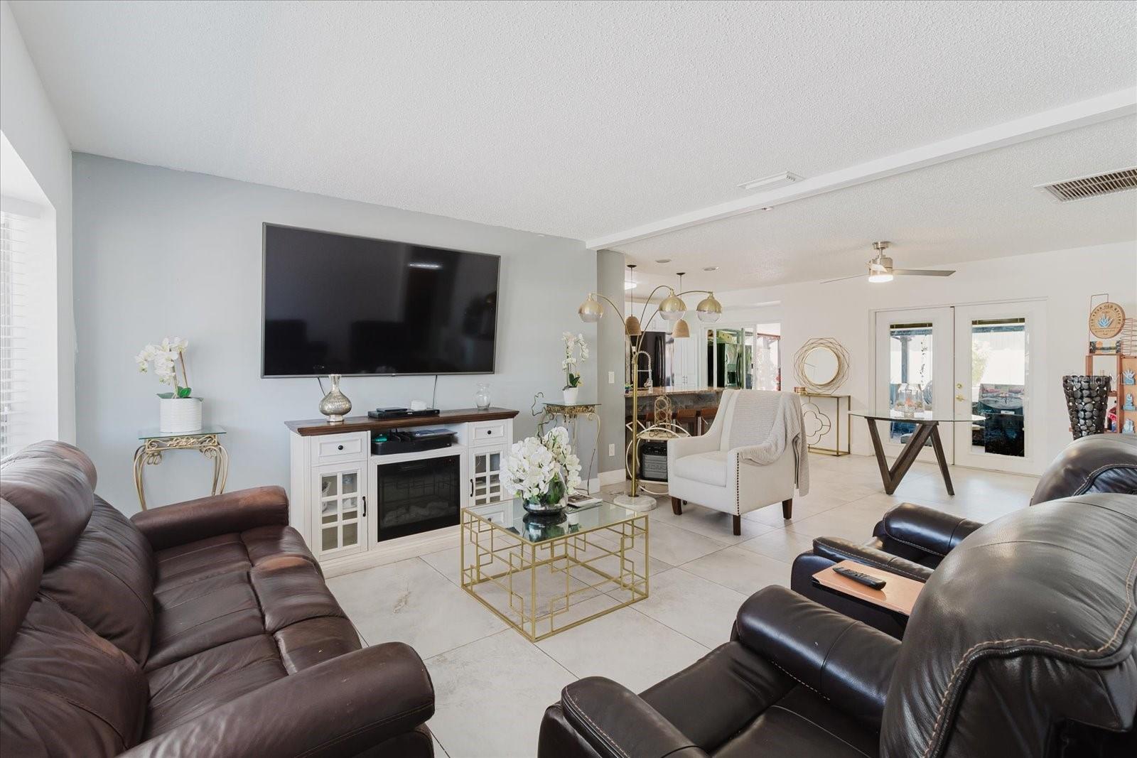 Image 8 of 100 For 7008 Mintwood Court