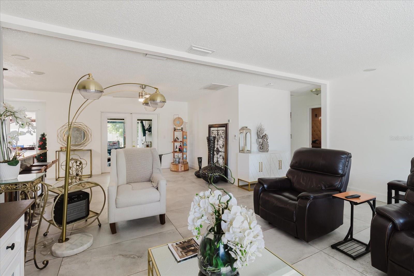 Image 9 of 100 For 7008 Mintwood Court