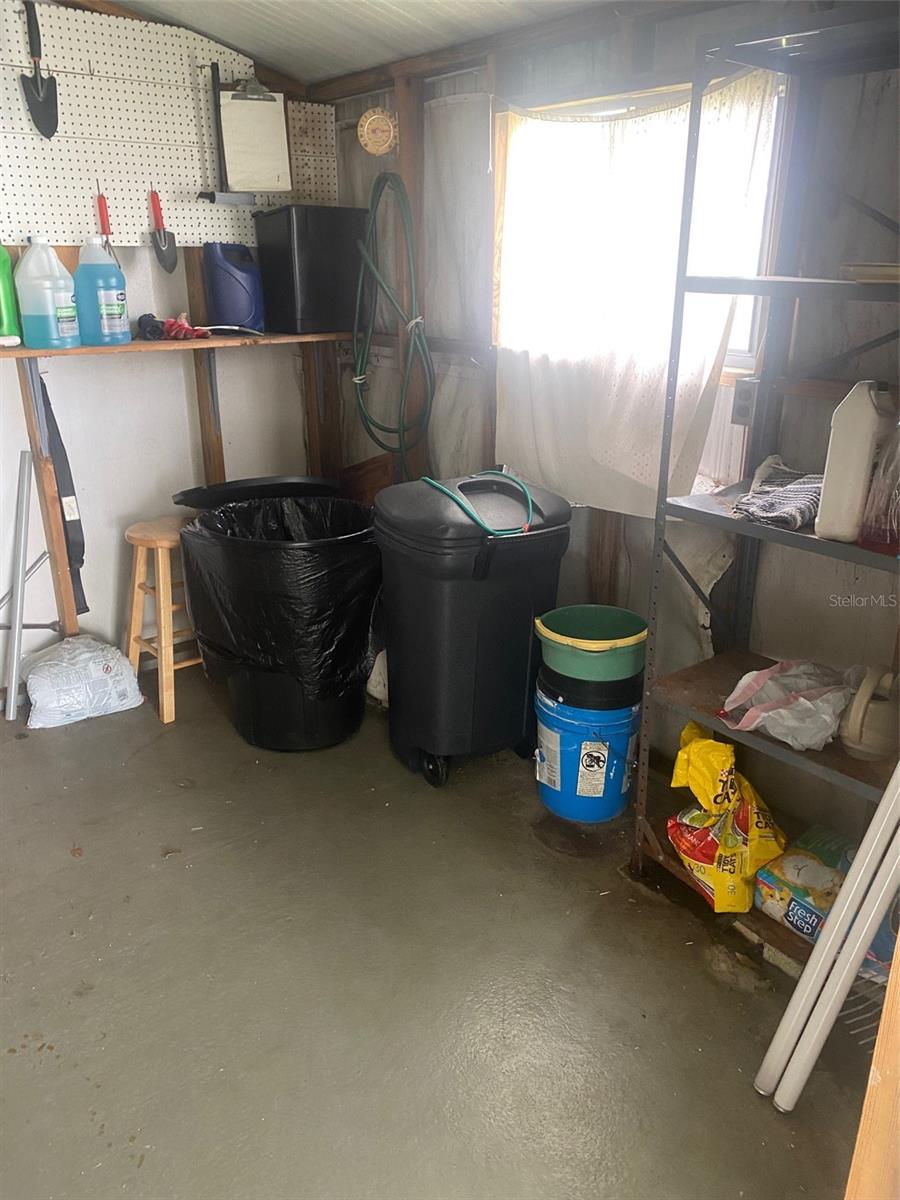 Image 4 of 23 For 38210 Williams Aire Street