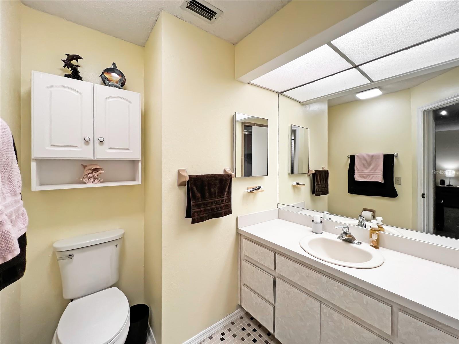 Image 7 of 32 For 7497 Heather Walk Drive