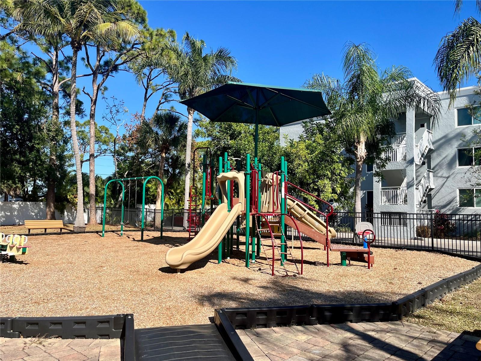 Image 10 of 11 For 2700 Coconut Bay Lane 1k