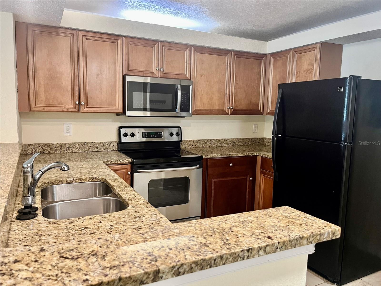 Image 2 of 11 For 2700 Coconut Bay Lane 1k