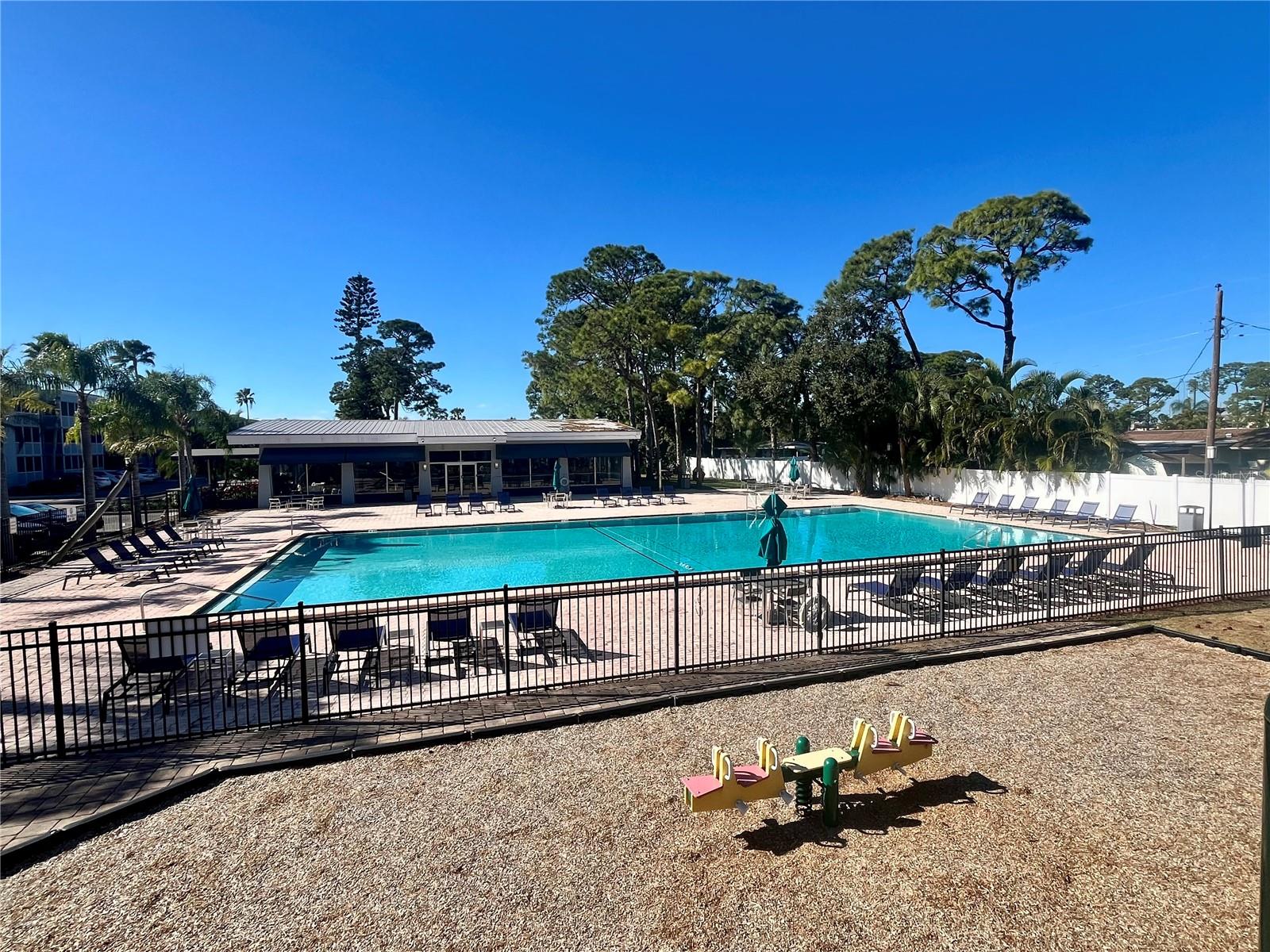 Image 9 of 11 For 2700 Coconut Bay Lane 1k