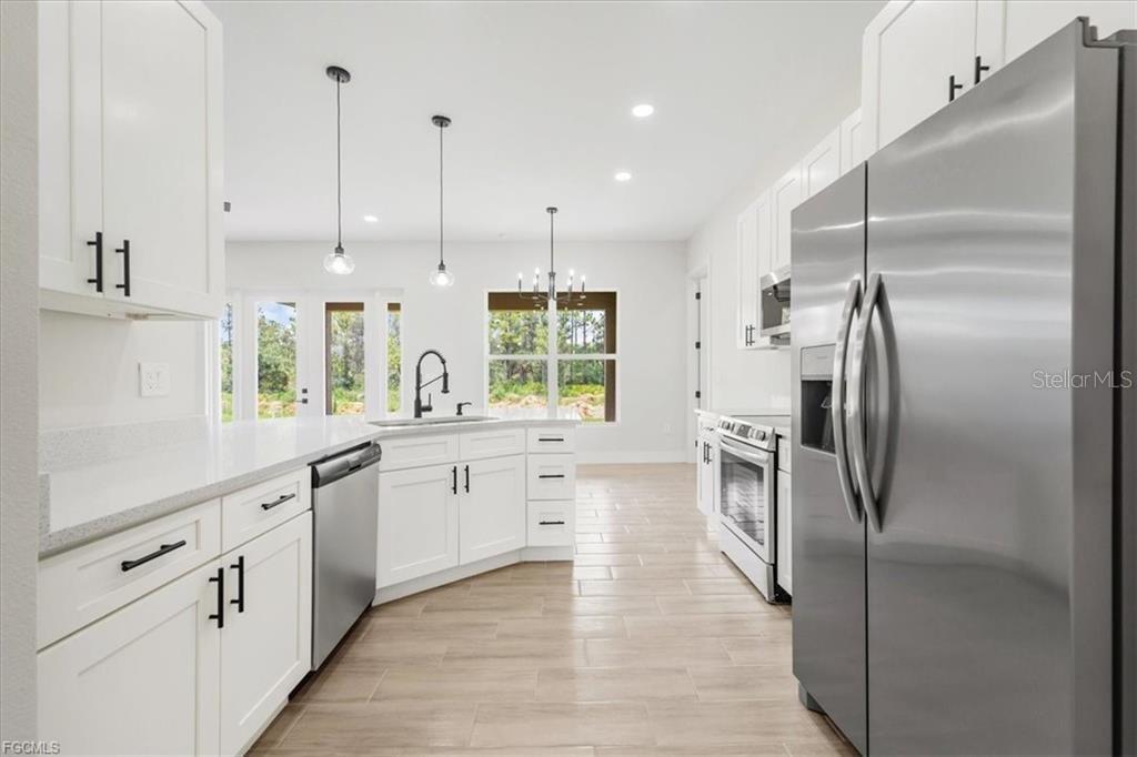 Image 14 of 60 For 430 Mercedes Court