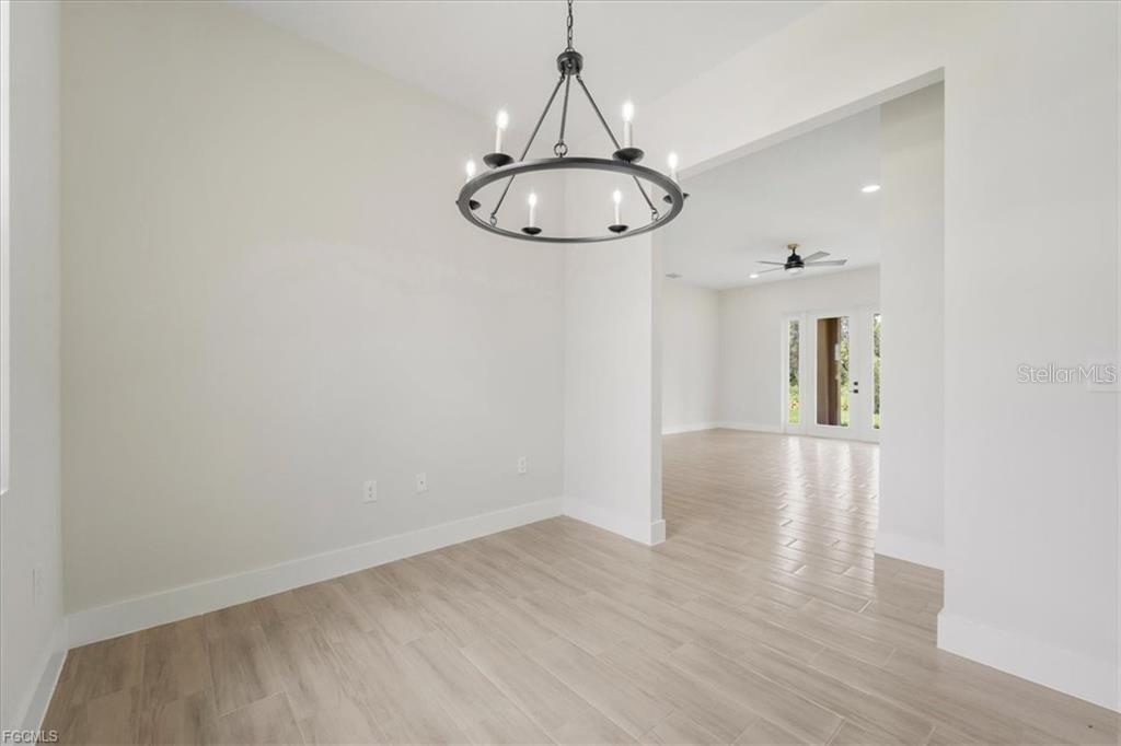 Image 19 of 60 For 430 Mercedes Court