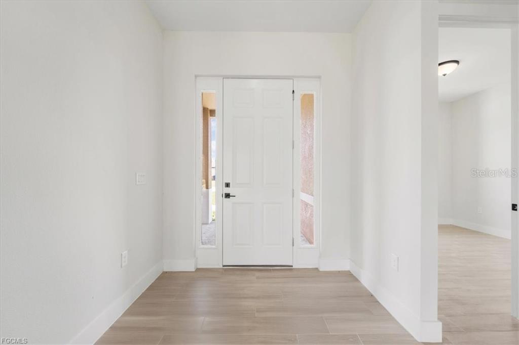 Image 2 of 60 For 430 Mercedes Court