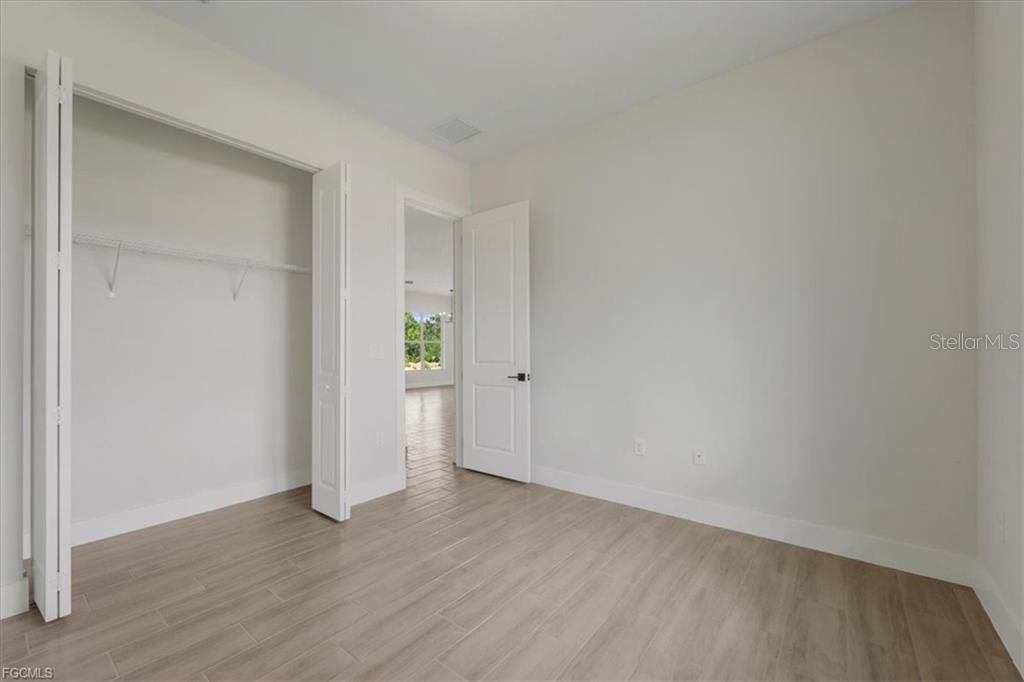 Image 22 of 60 For 430 Mercedes Court