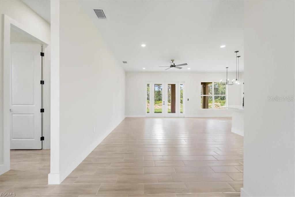 Image 3 of 60 For 430 Mercedes Court