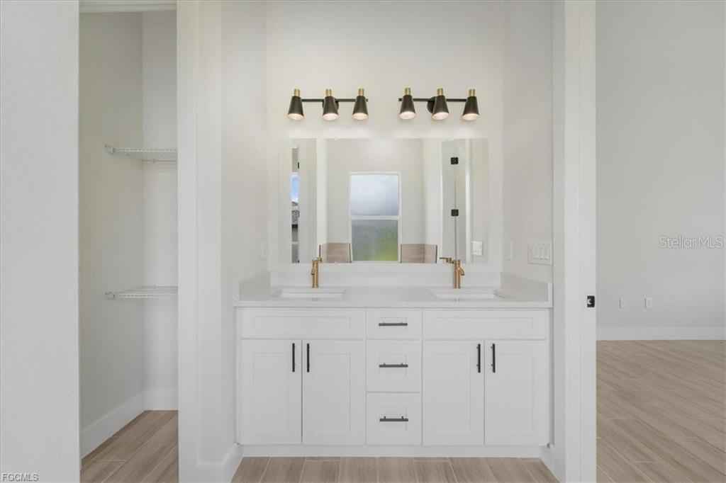 Image 40 of 60 For 430 Mercedes Court