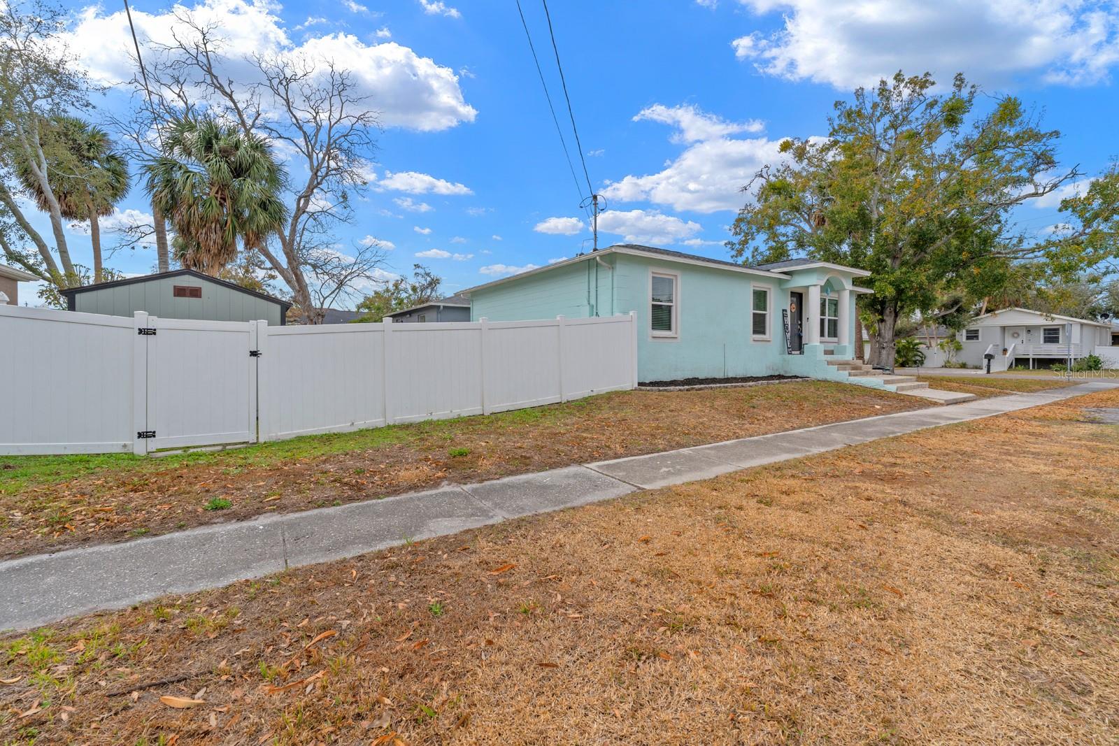 Image 19 of 25 For 5316 Idaho Street