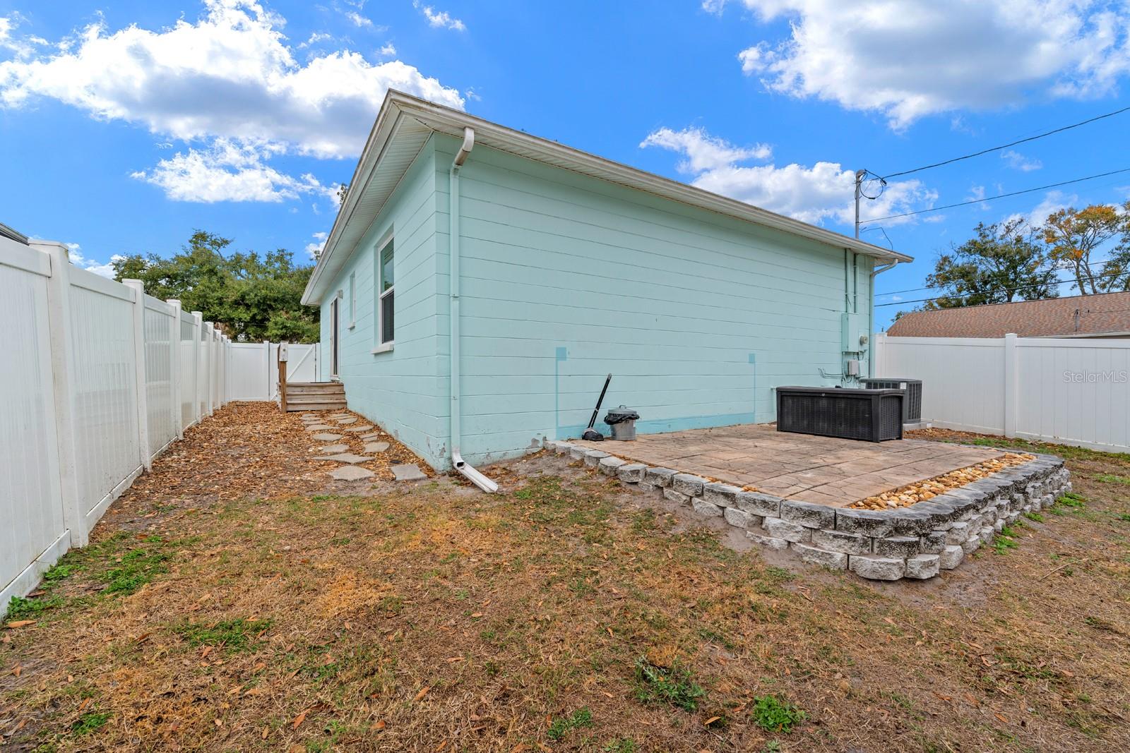 Image 21 of 25 For 5316 Idaho Street