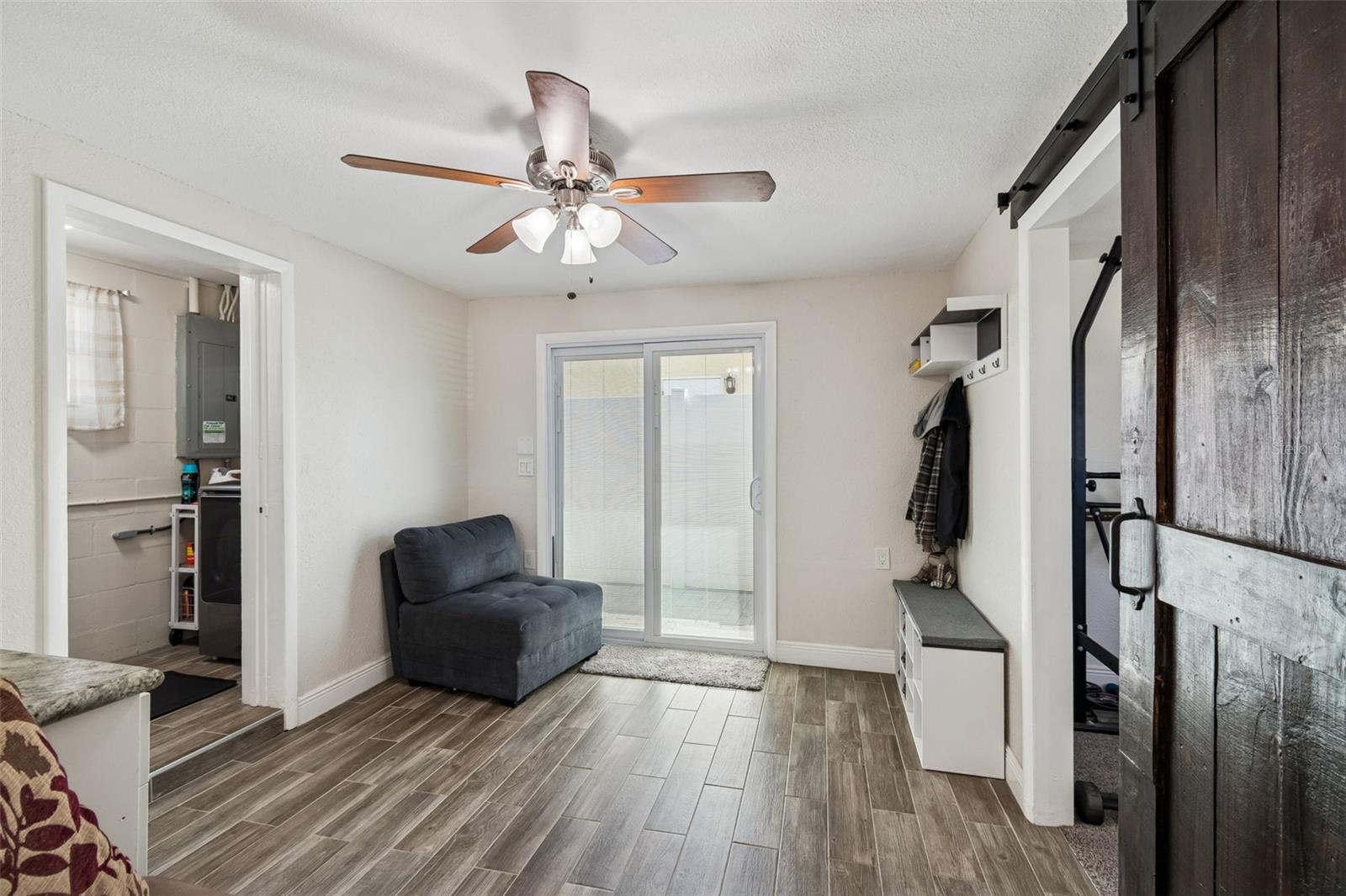 Image 11 of 31 For 3461 Beechwood Terrace N