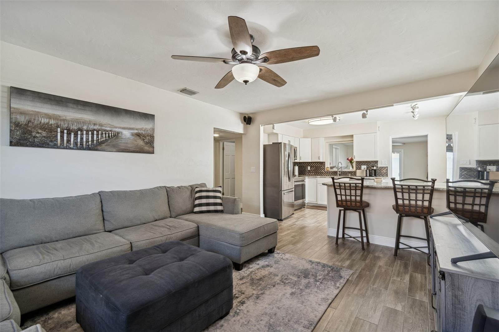 Image 3 of 31 For 3461 Beechwood Terrace N