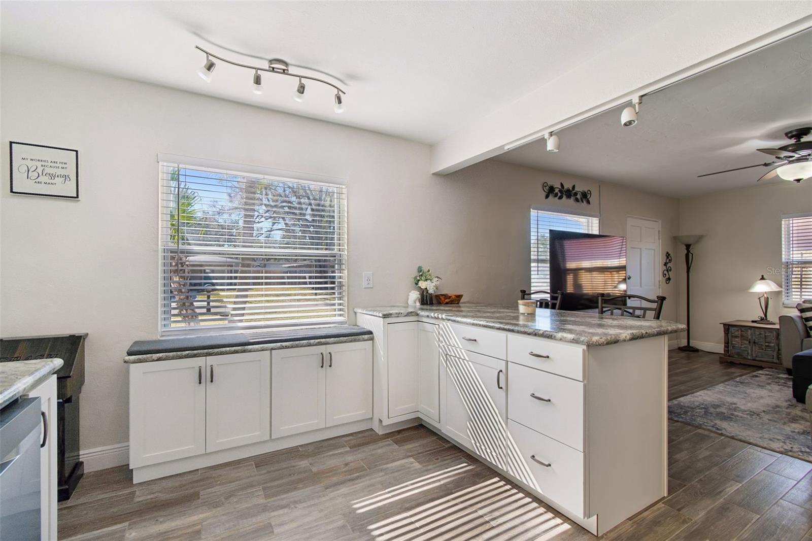 Image 8 of 31 For 3461 Beechwood Terrace N