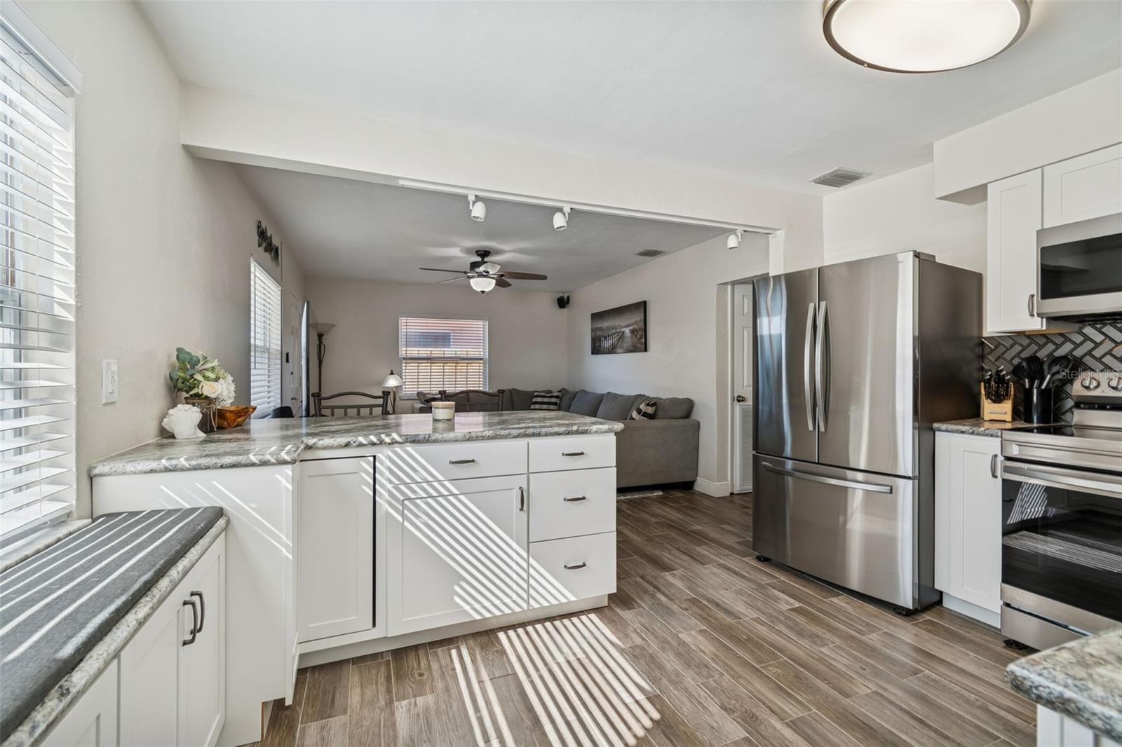 Image 9 of 31 For 3461 Beechwood Terrace N