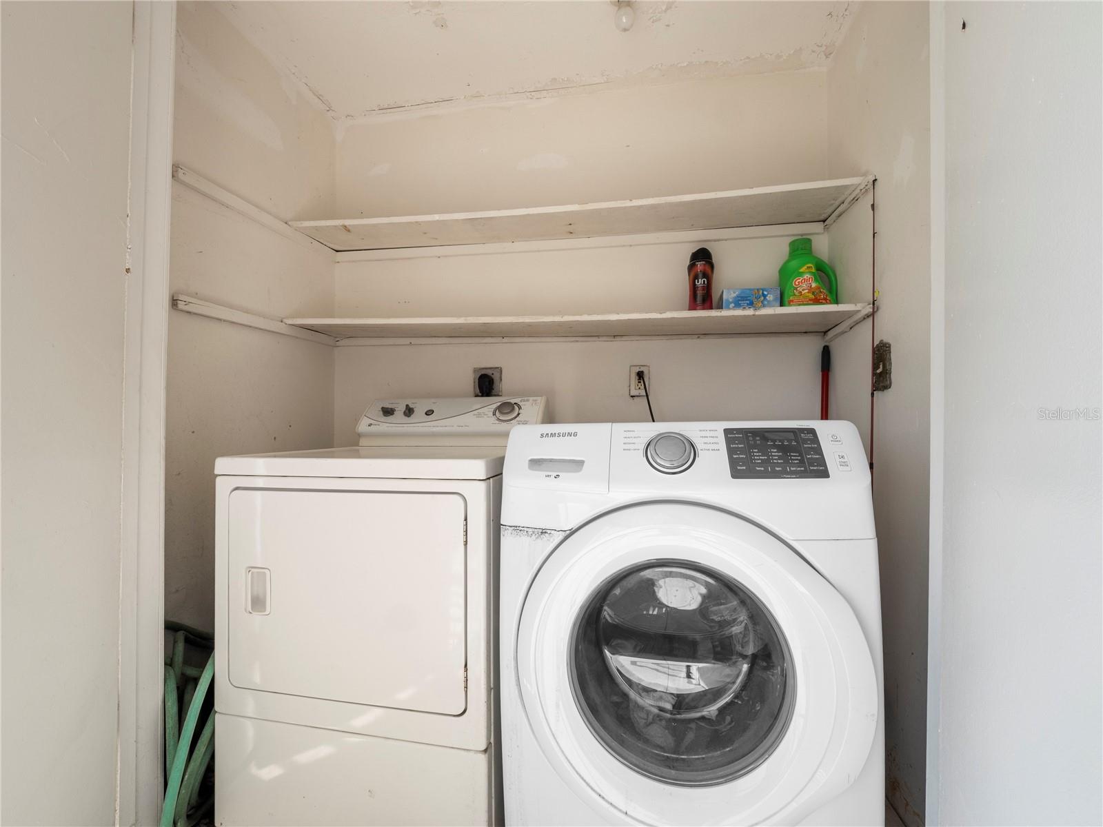 Image 31 of 38 For 4036 Cortez Drive D