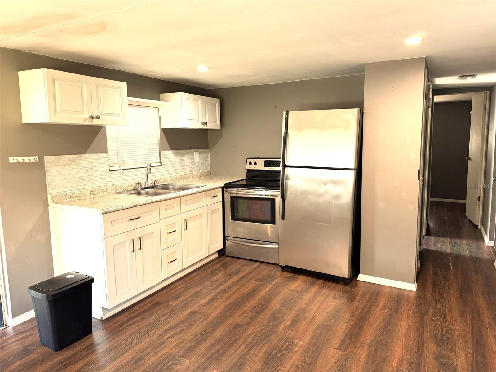 Image 7 of 18 For 12840 Seminole Boulevard