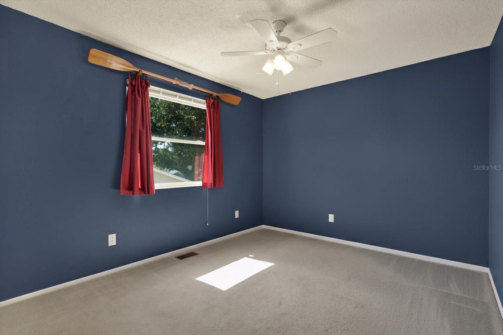 Image 36 of 52 For 2594 Knoll Street E