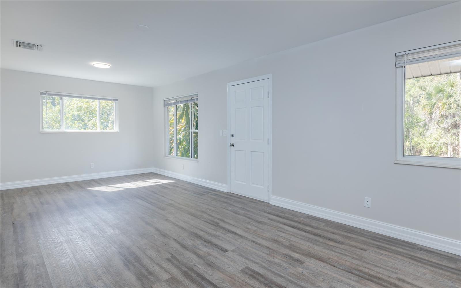 Image 5 of 26 For 9949 Councilor Lane